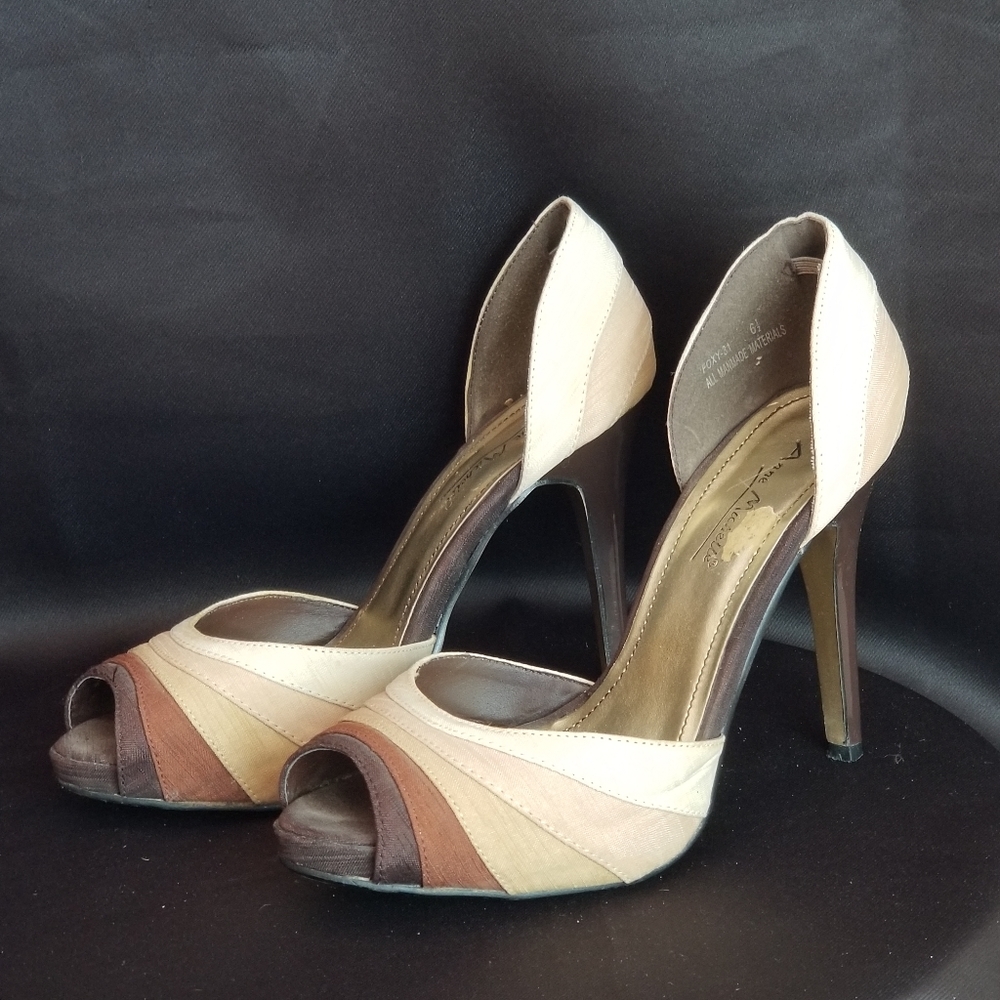 Anne Michelle Heels